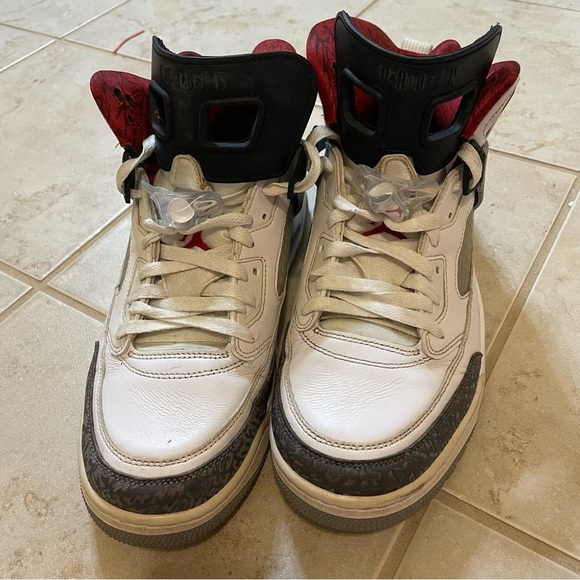 Nike AirJordan Retro Spizike White Cement HighTop Sneakers Basketball Size 11 - Picture 4 of 16